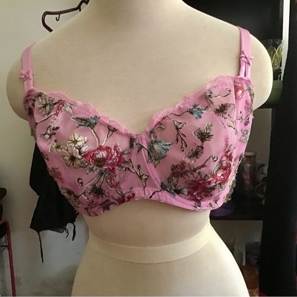 Victoria's Secret Lacy Floral Pink Bra, 38DD, like new. - Picture 1 of 6